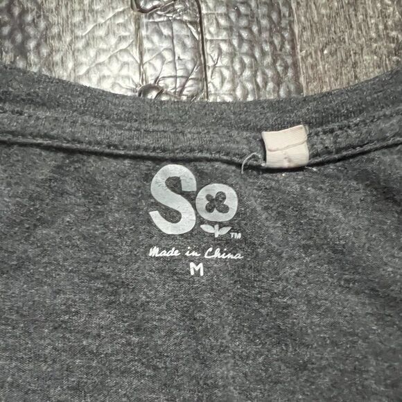 SO Juniors Gray V-Neck Long Sleeve Tee Shirt - Picture 2 of 3